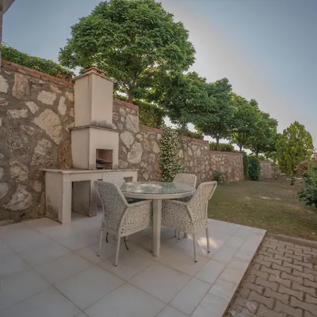Garden G2 Apartment
